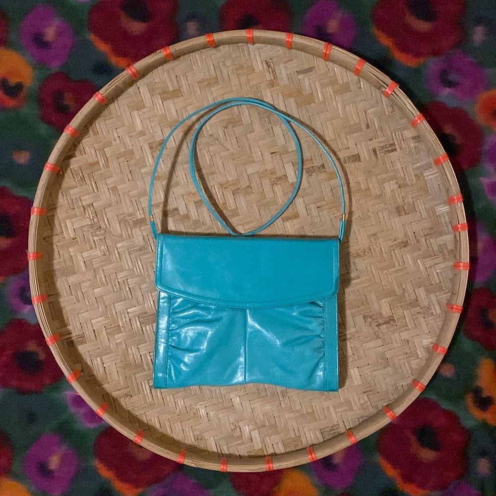 Aqua MASTERCRAFT vintage leather purse